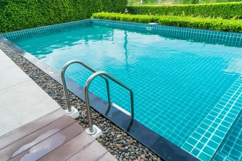 Swimming Pool Installers